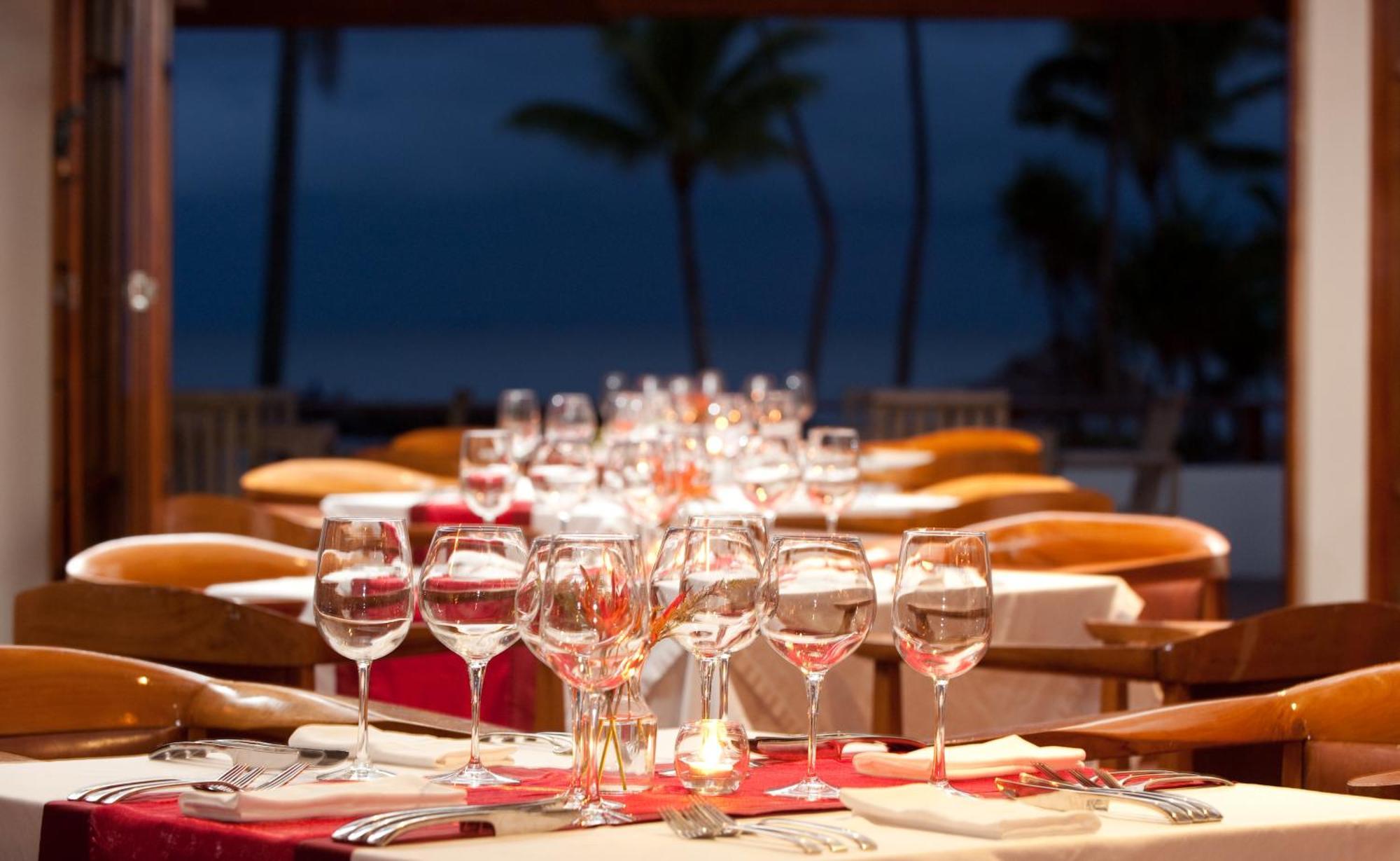 The Pearl South Pacific Resort, Spa & Golf Course Пасифик-Харбор Экстерьер фото